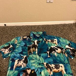 Blue and Green Hawaiian Button Down Shirt With Cows